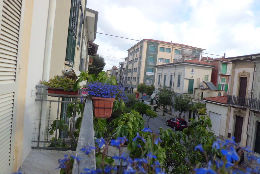 Hotel Villa Morgana Viareggio Kültér fotó