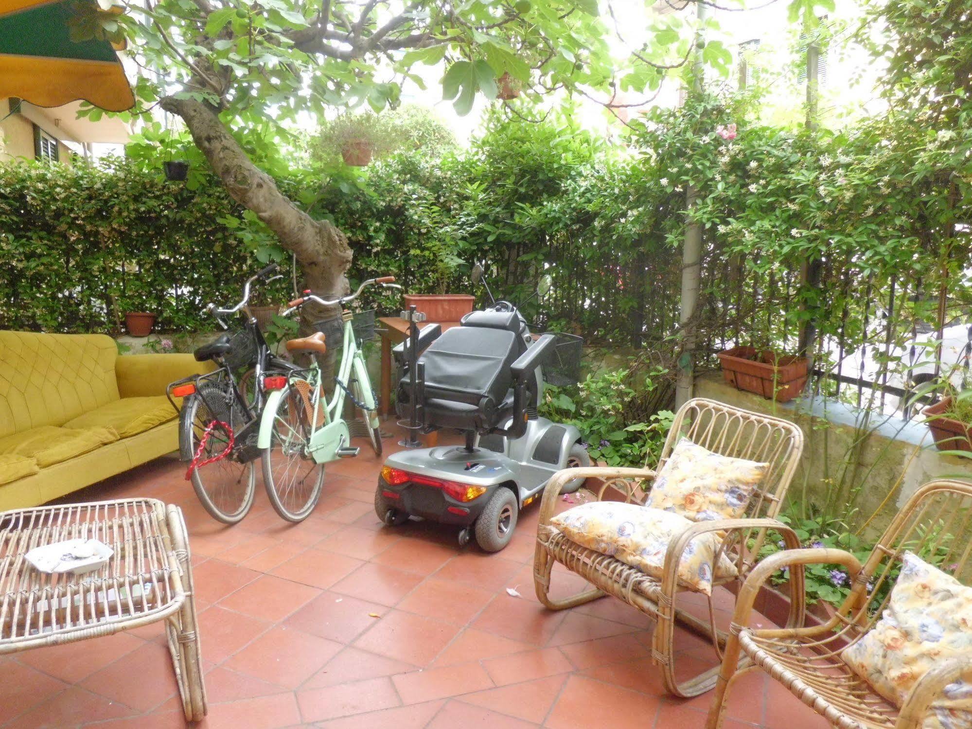 Hotel Villa Morgana Viareggio Kültér fotó
